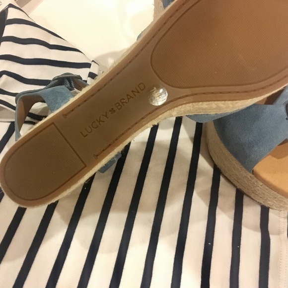 New Lucky Brand Blue Naveah Leather Wedge Sandals - Picture 4 of 4
